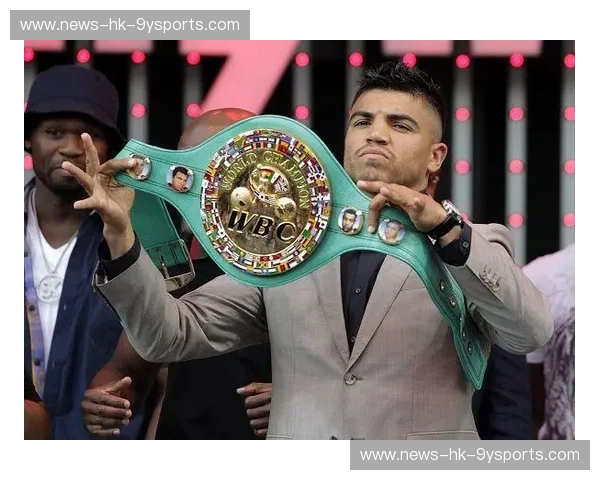 规则边缘的猎杀：奥提兹与梅威瑟那场惊世骇俗的“偷袭”战